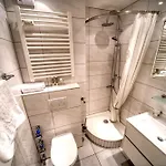 - Haus D, App 0d1004 Lejlighed